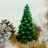 Weihnachtskerze Tanne grün und weiß 13cm