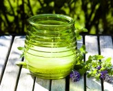 Gartenkerze Outdoor Citronella in geriffeltem Glas - Hellgrün